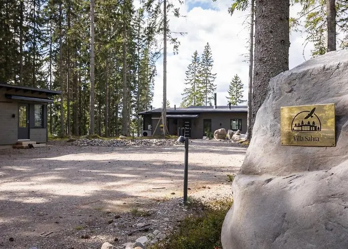 With Outdoor Jacuzzi And Sauna * Uurainen